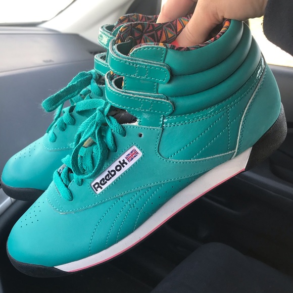 Reebok Shoes - NWOT Reebok Freestyle high tops old-school size 9